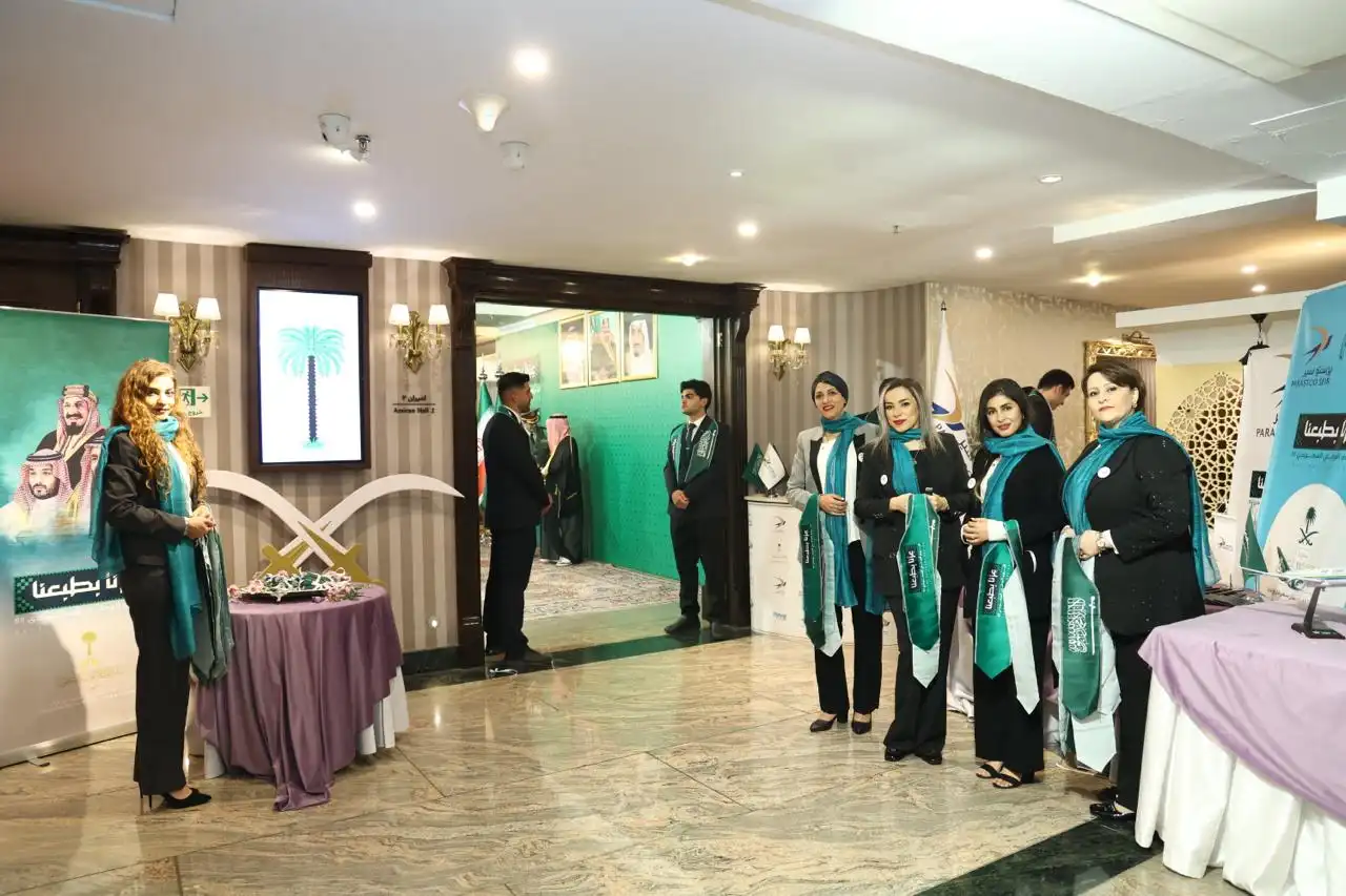 پرستو سیر × فلایناس - 29