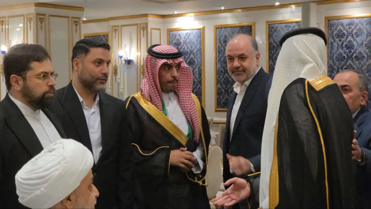 پرستو سیر × فلایناس - 22