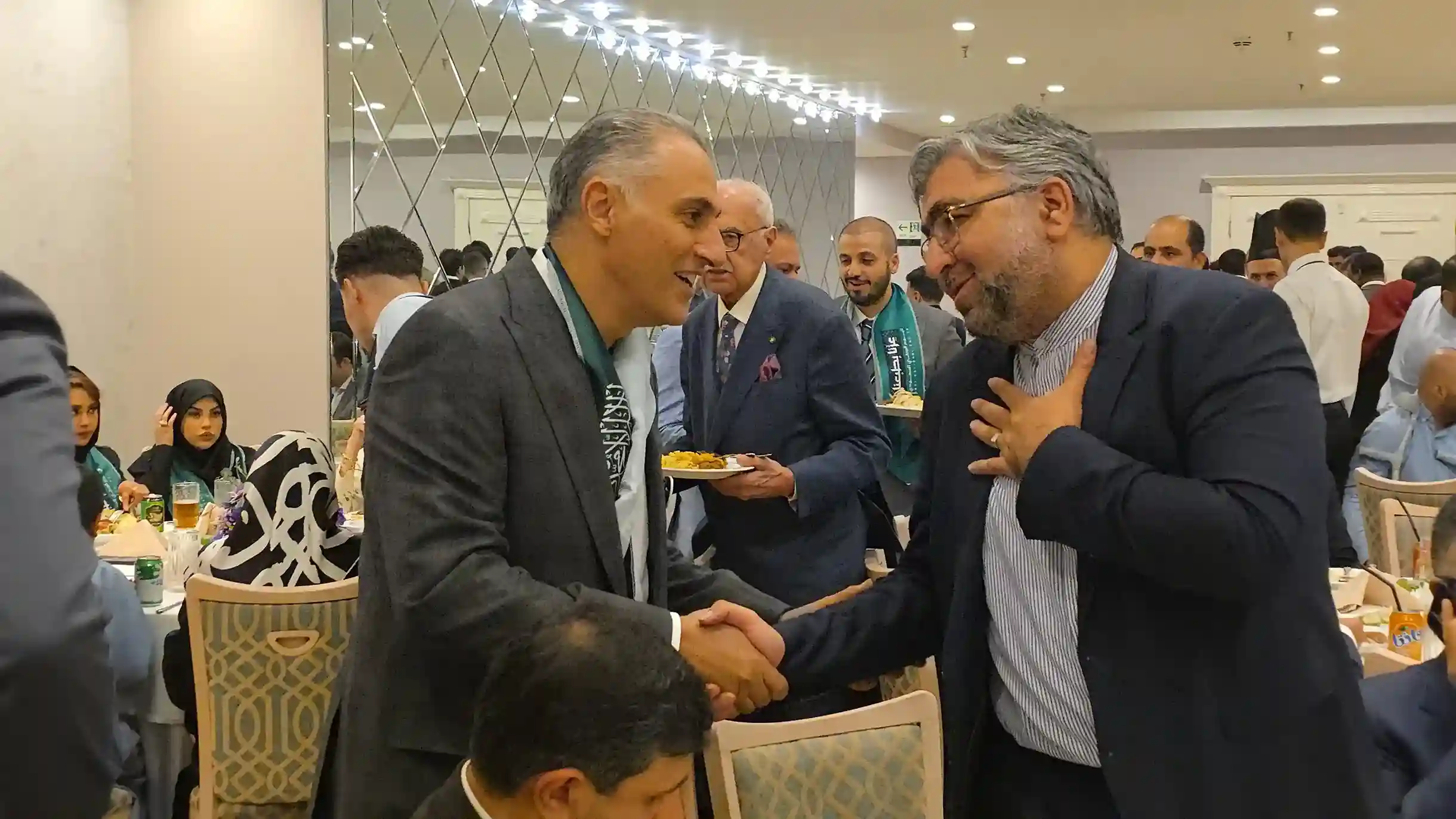 پرستو سیر × فلایناس - 8