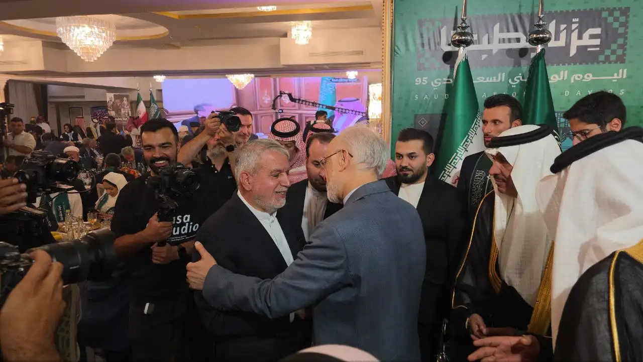 پرستو سیر × فلایناس - 44