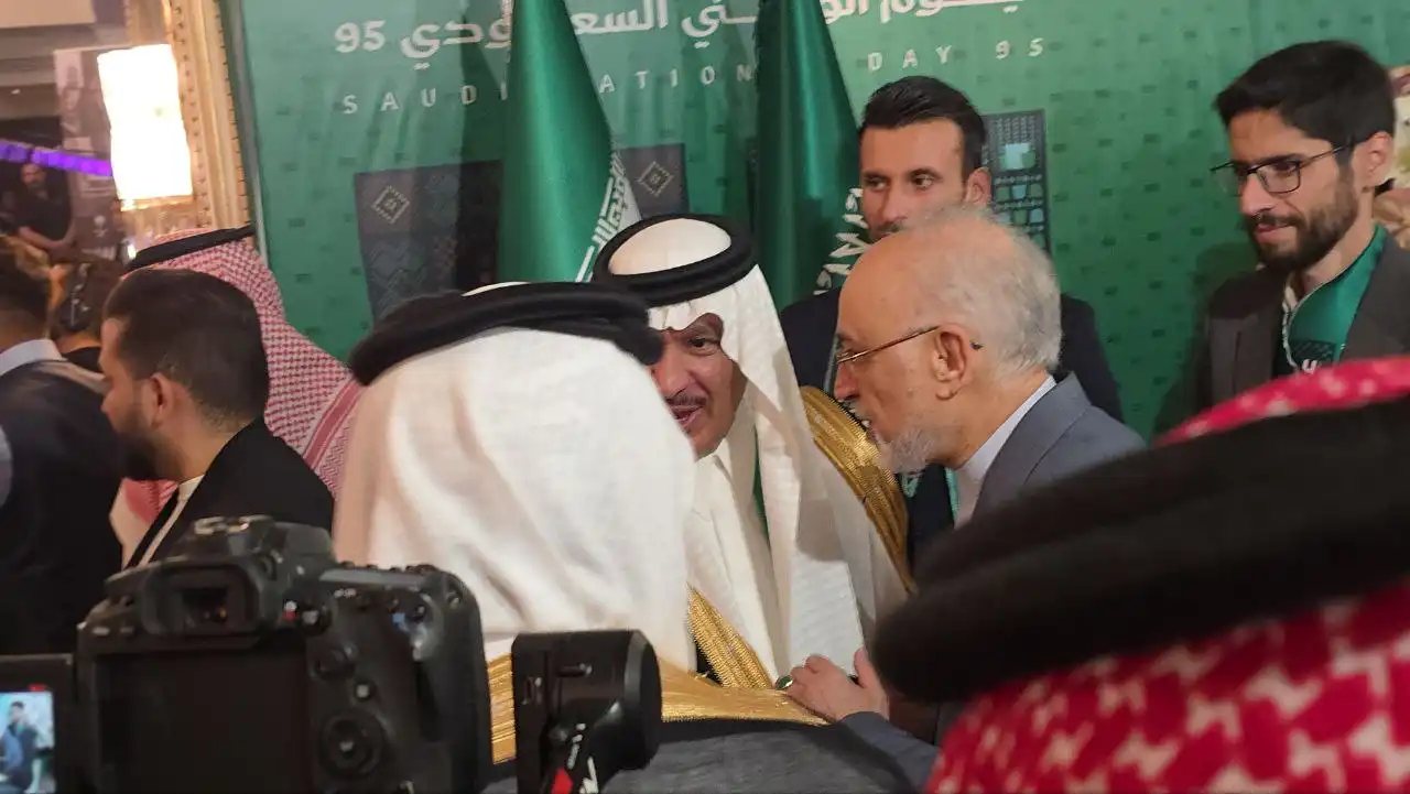 پرستو سیر × فلایناس - 42