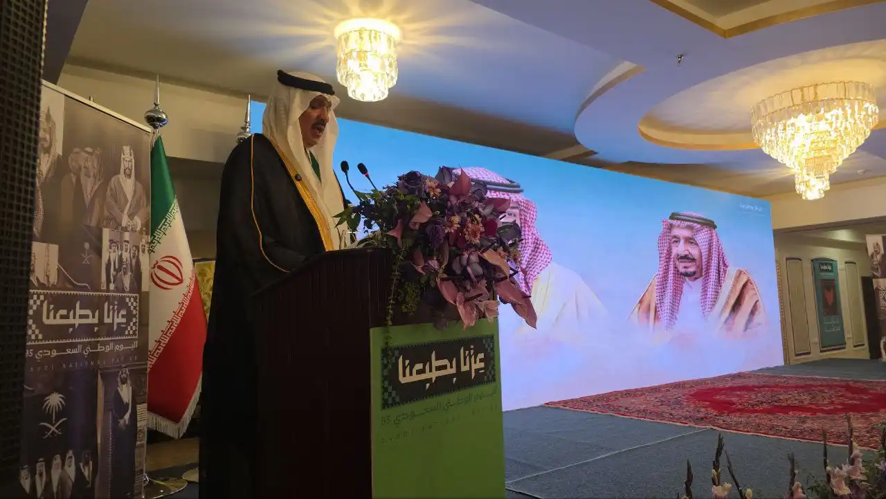 پرستو سیر × فلایناس - 68