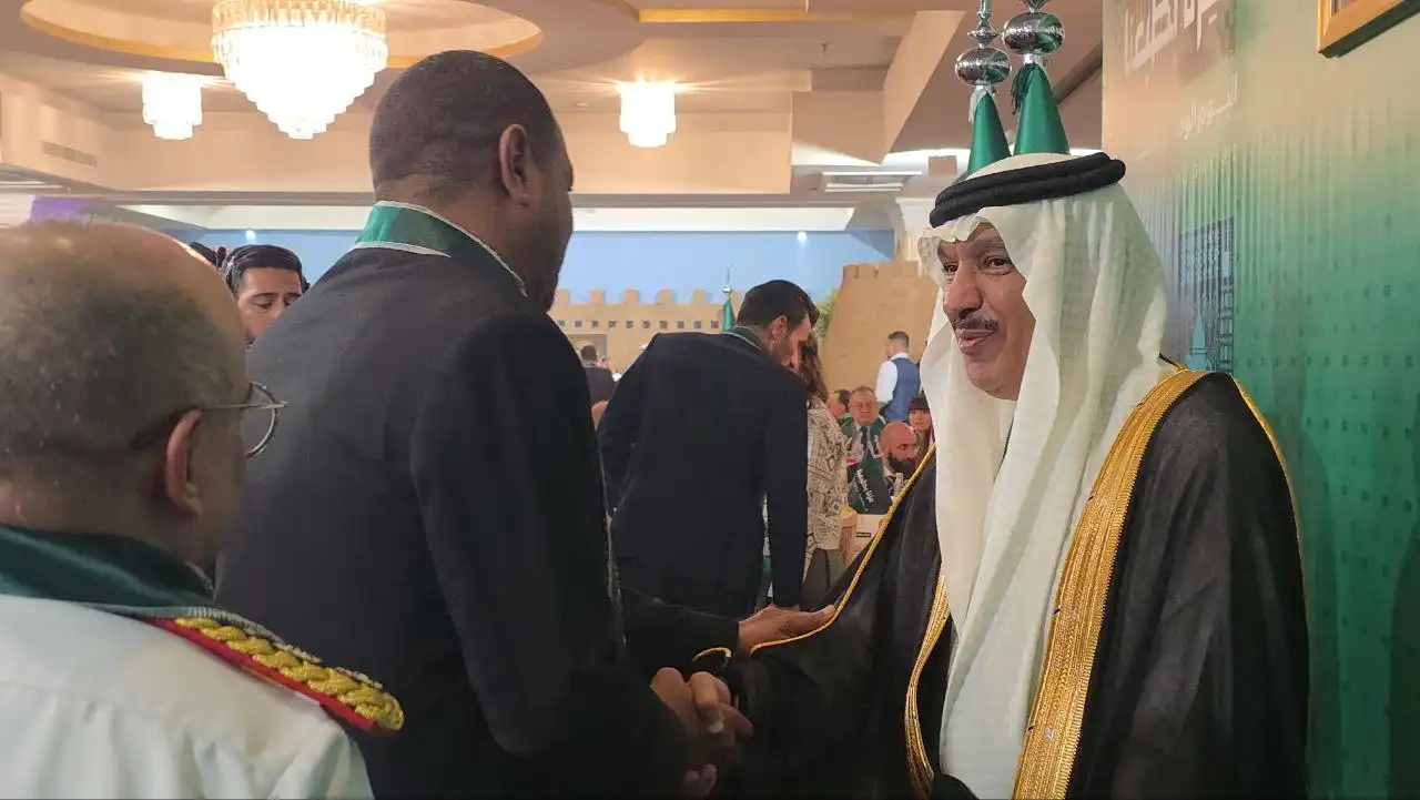 پرستو سیر × فلایناس - 61